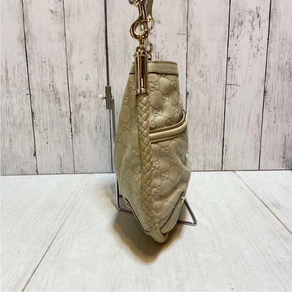 Gucci Gold-Tone Beige Shoulder Bag - Picture 6 of 16